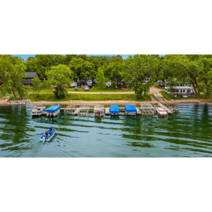Canary Beach Resort Glenwood Eksteriør billede